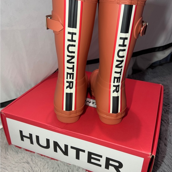 New Hunter Original Short Logo Rain Boots in Red Flurry - Picture 7 of 7